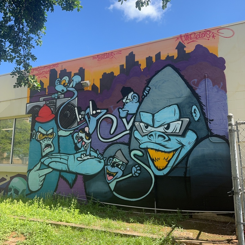 mural in Honolulu by artist unknown.