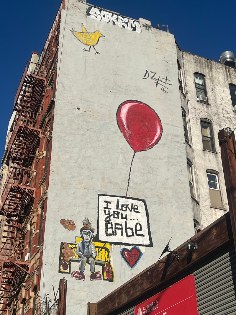 mural in  by artist unknown.