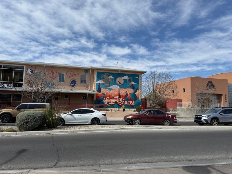 mural in  by artist unknown.