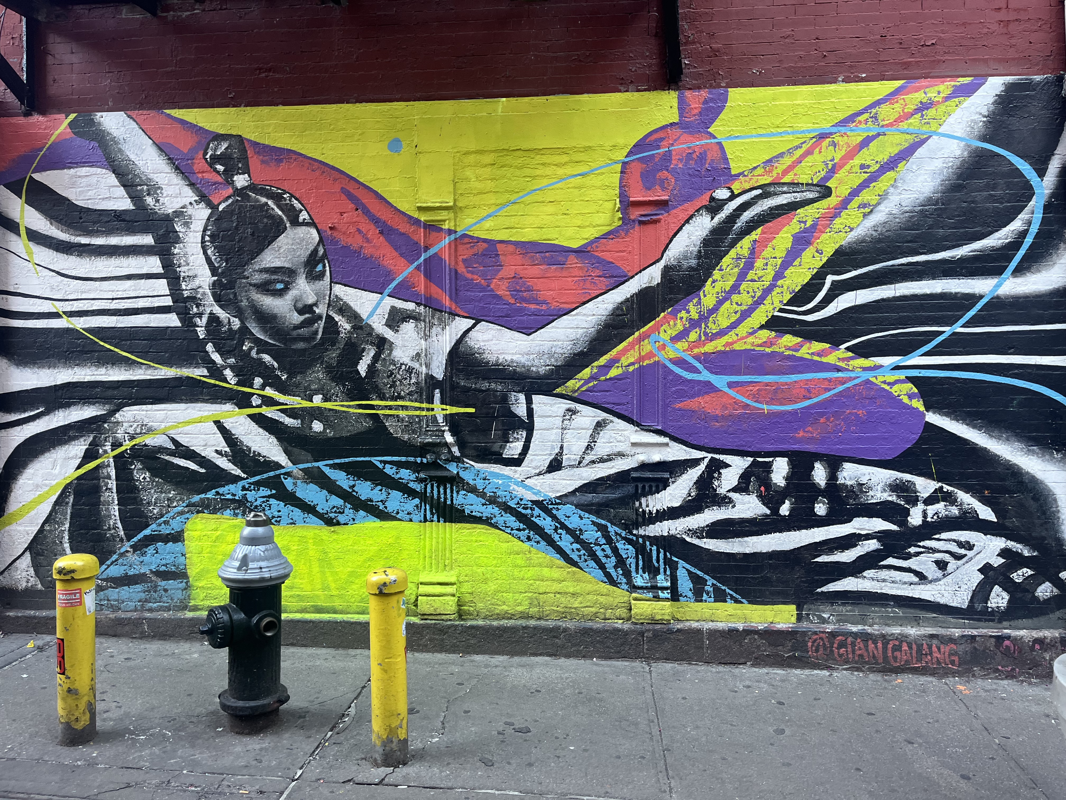 mural in New York by artist Gian Galang.
