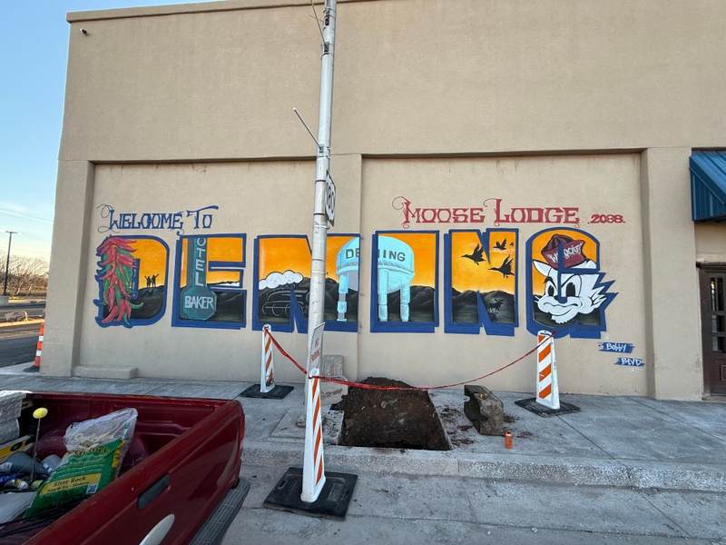 mural in Deming by artist unknown.