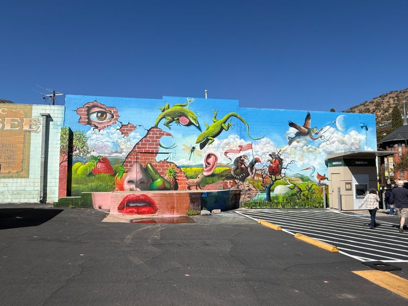 mural in Bisbee by artist unknown.