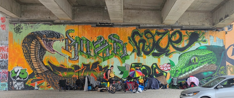 mural in Québec by artist unknown.