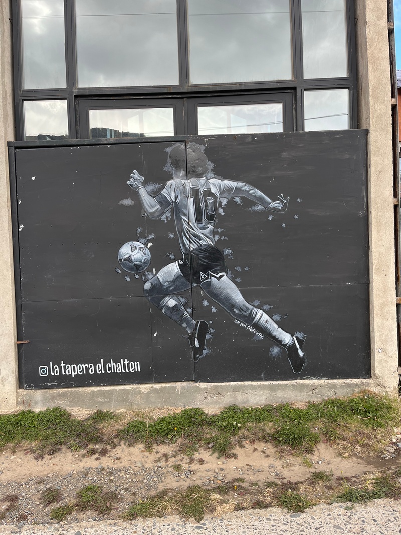 mural in El Chalten by artist unknown.