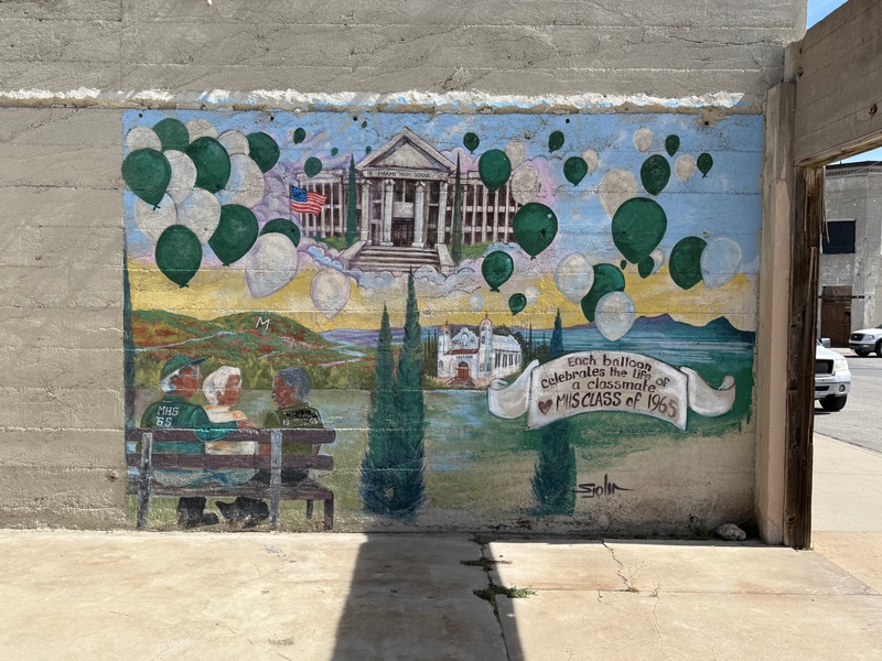 mural in Miami by artist unknown.