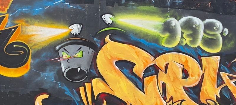 mural in Québec by artist unknown.