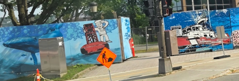 mural in Québec by artist unknown.