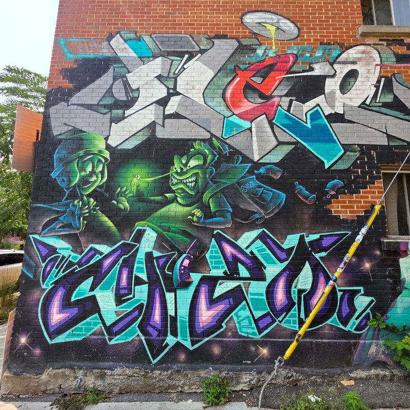 mural in Montreal by artist unknown.
