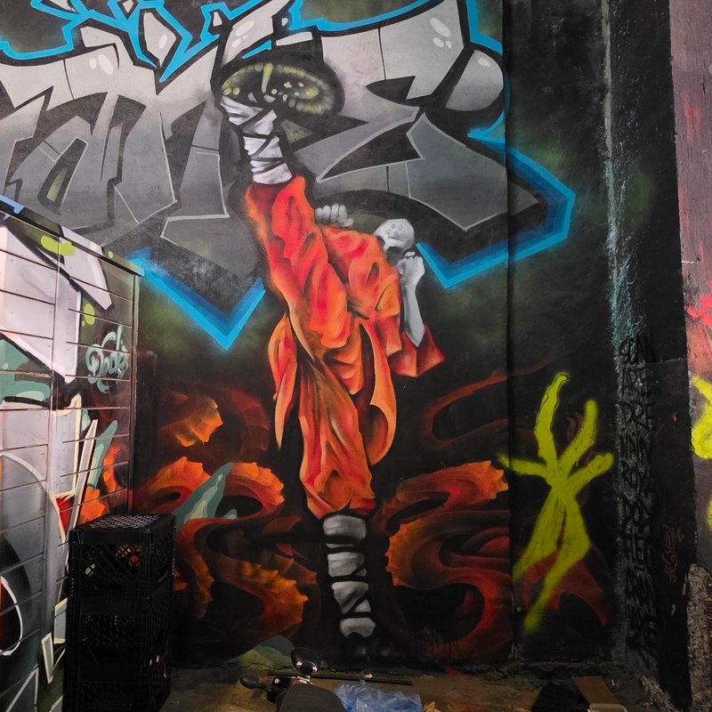 mural in Montréal by artist unknown.