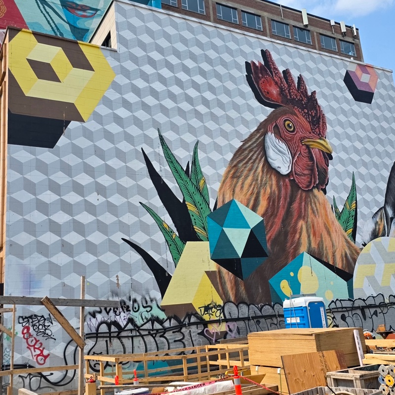 mural in Montréal by artist unknown.