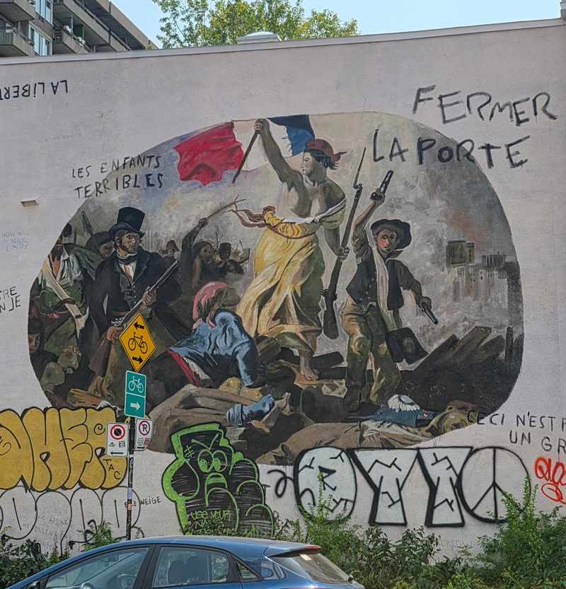 mural in Montréal by artist unknown.