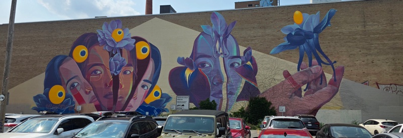 mural in Montréal by artist unknown.