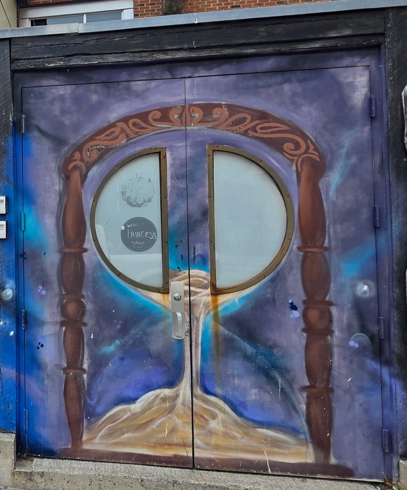 mural in Ottawa by artist unknown.