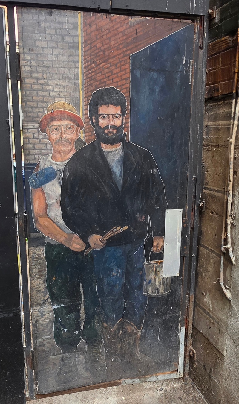 mural in Ottawa by artist unknown.