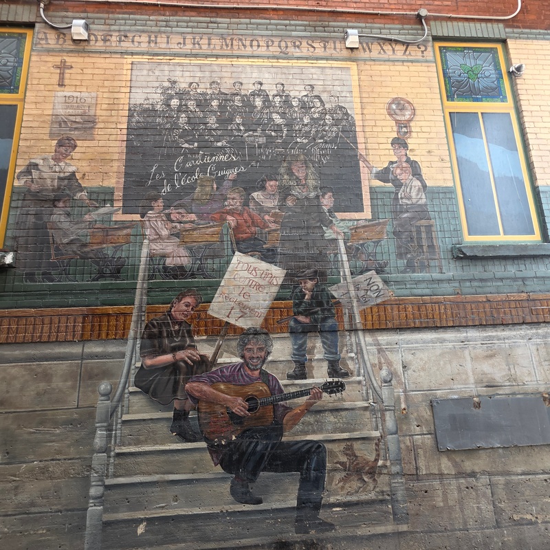 mural in Ottawa by artist unknown.