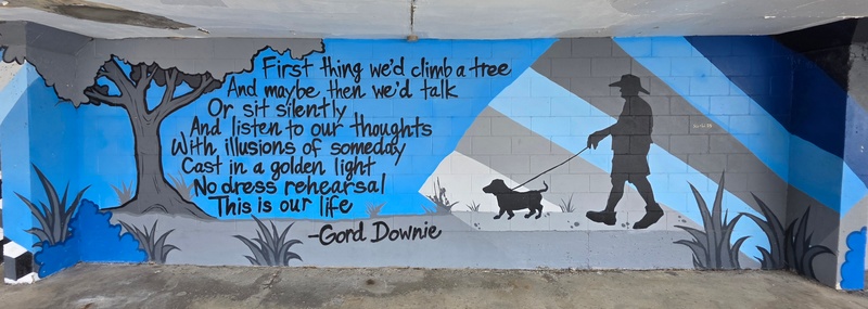 mural in Kingston by artist unknown.