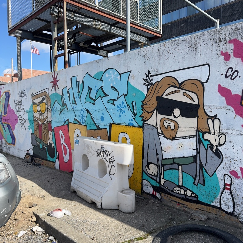 mural in Queens by artist unknown.