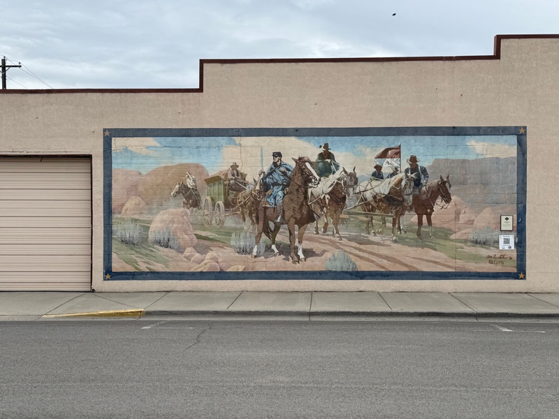 mural in Vale by artist unknown.