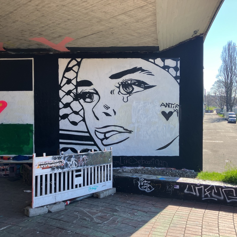 mural in Stuttgart by artist unknown.