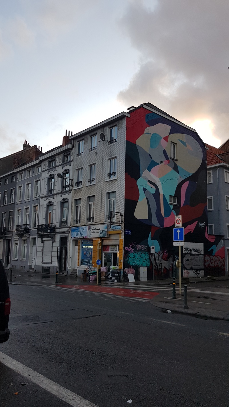 mural in Anderlecht by artist unknown.
