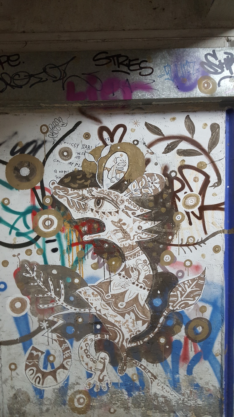 mural in  by artist unknown.