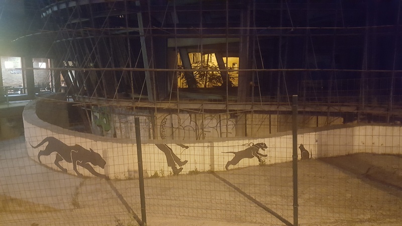 mural in  by artist unknown.