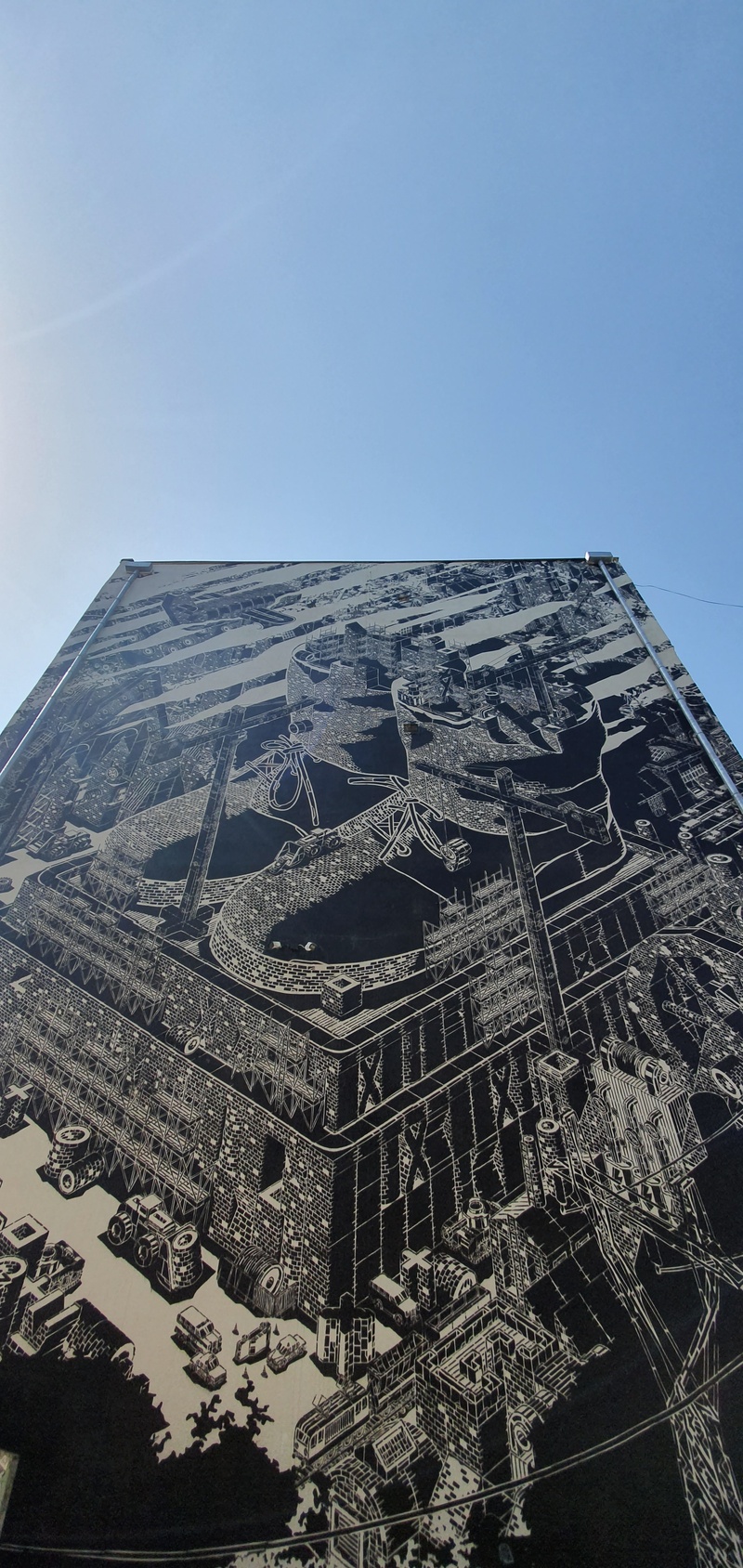 mural in T'bilisi by artist M-City.