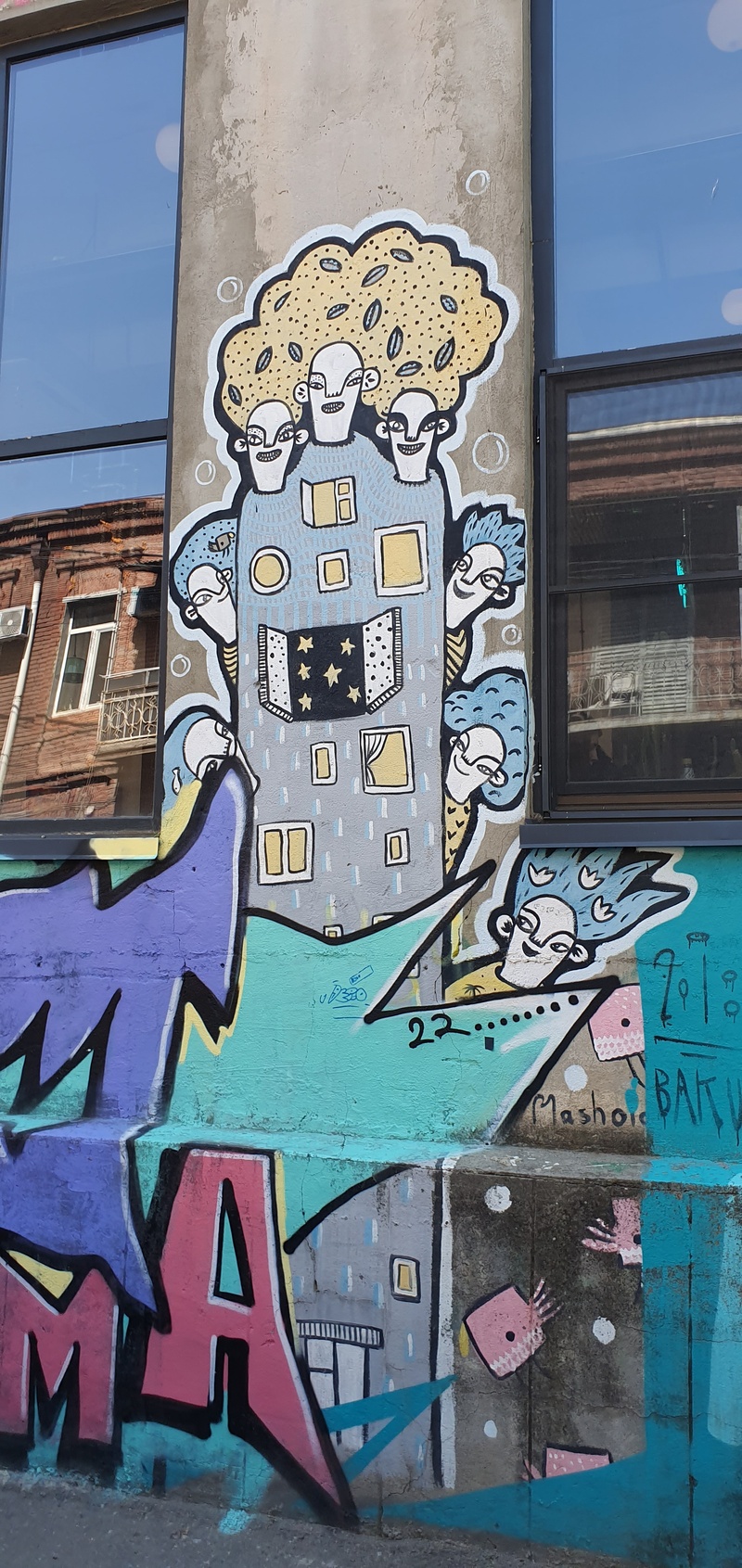 mural in  by artist unknown.