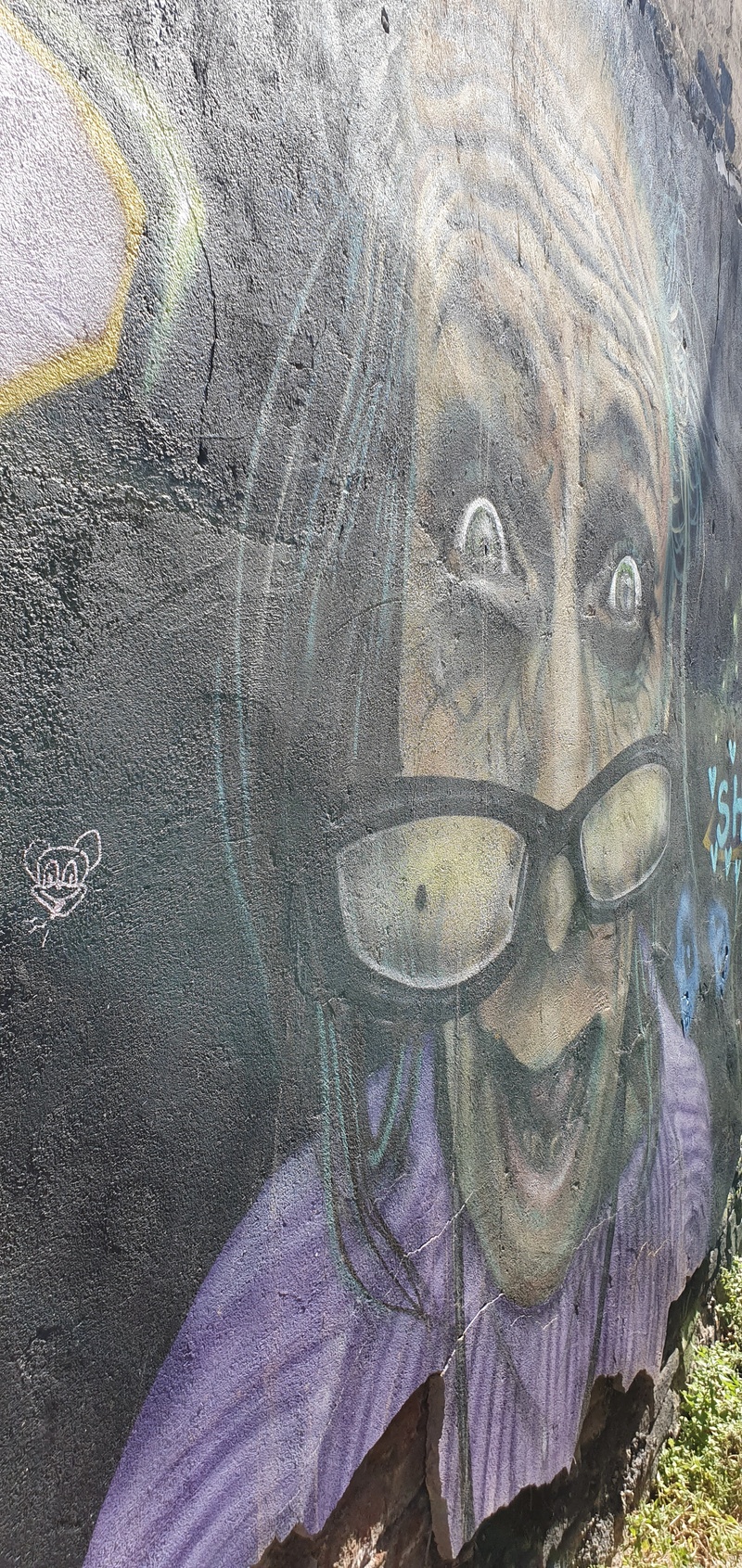 mural in  by artist unknown.