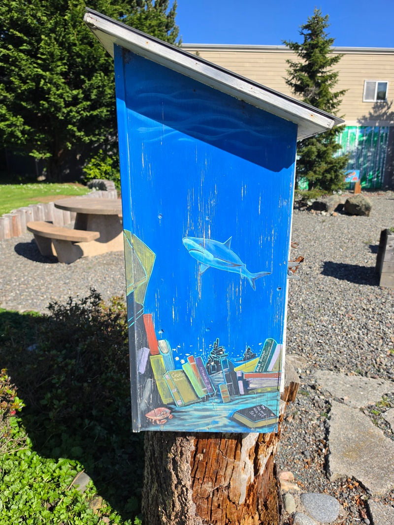 mural in Brookings by artist unknown.