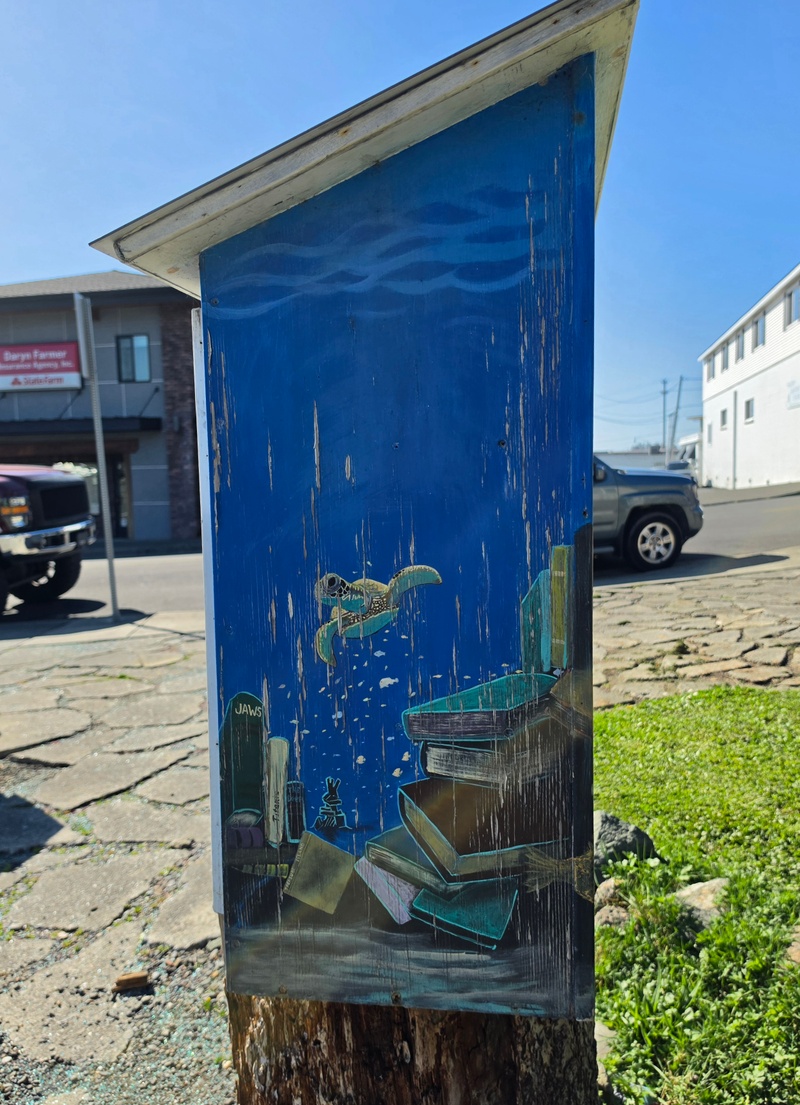 mural in Brookings by artist unknown.