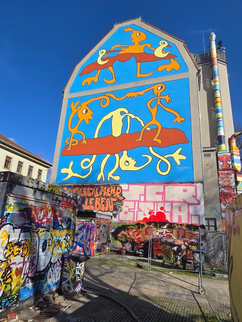 mural in Dresden by artist unknown.