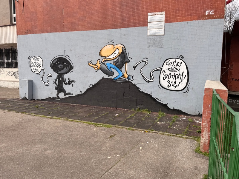 mural in Katowice by artist unknown.
