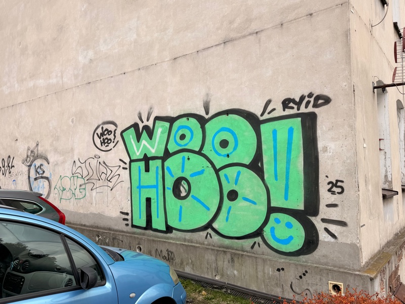 mural in Katowice by artist unknown.