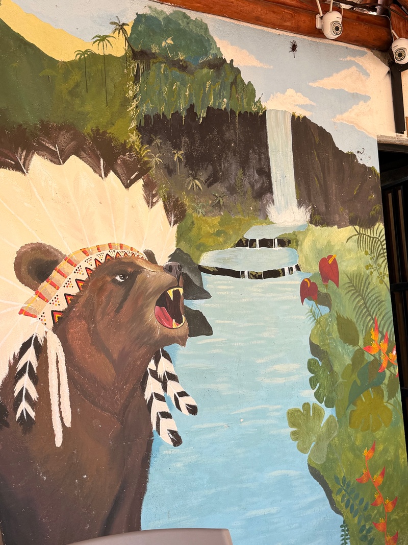 mural in Granada by artist unknown.