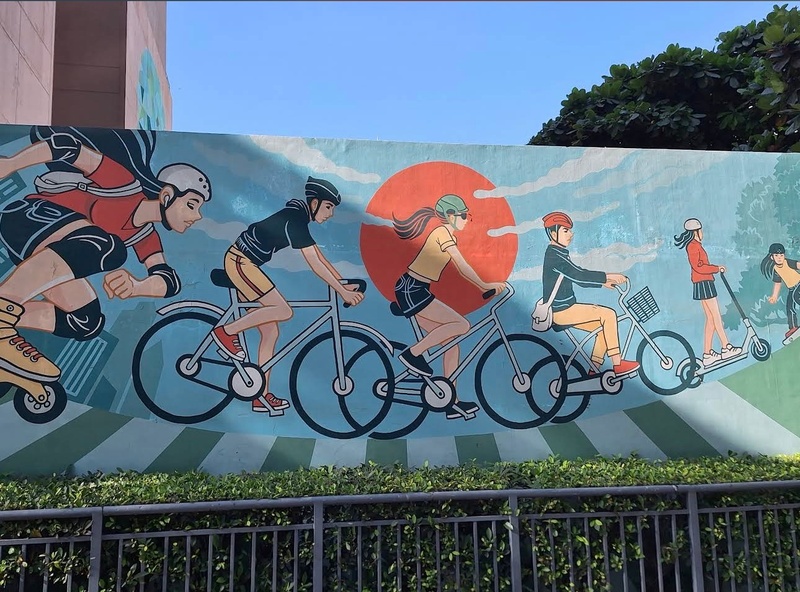mural in  by artist unknown.