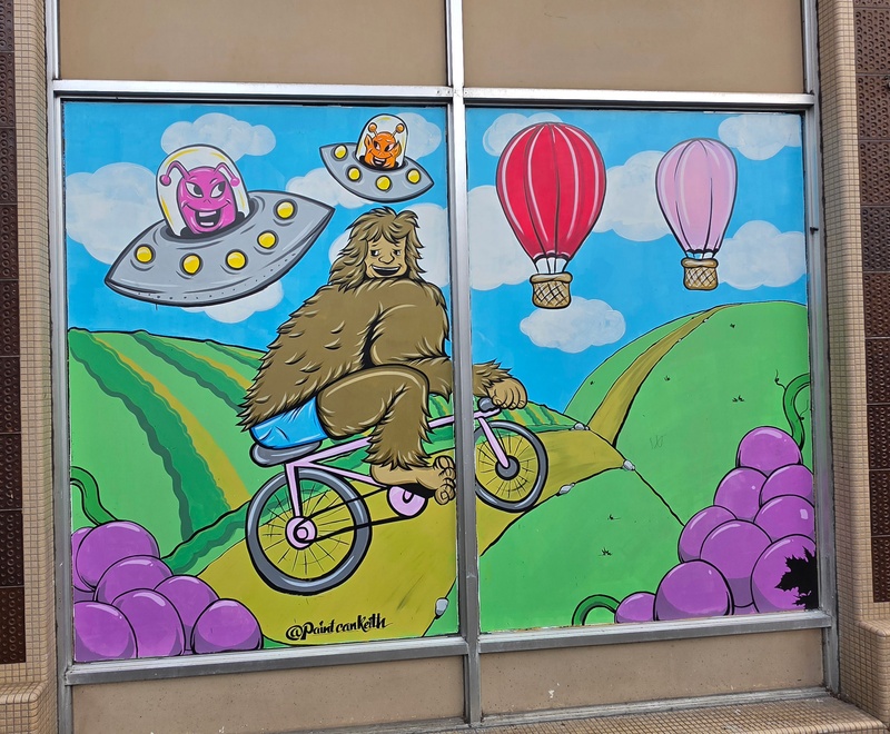 mural in McMinnville by artist unknown.