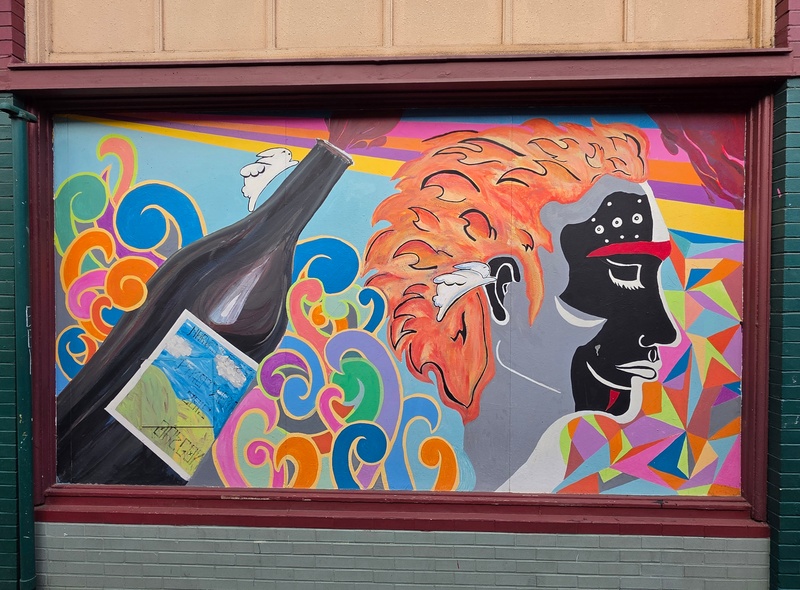 mural in McMinnville by artist unknown.