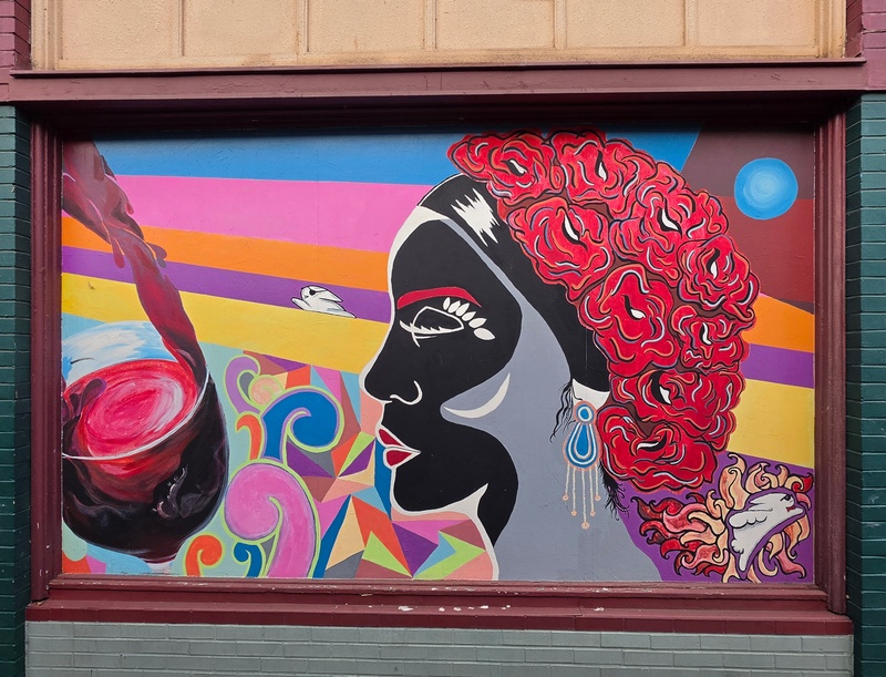 mural in McMinnville by artist unknown.