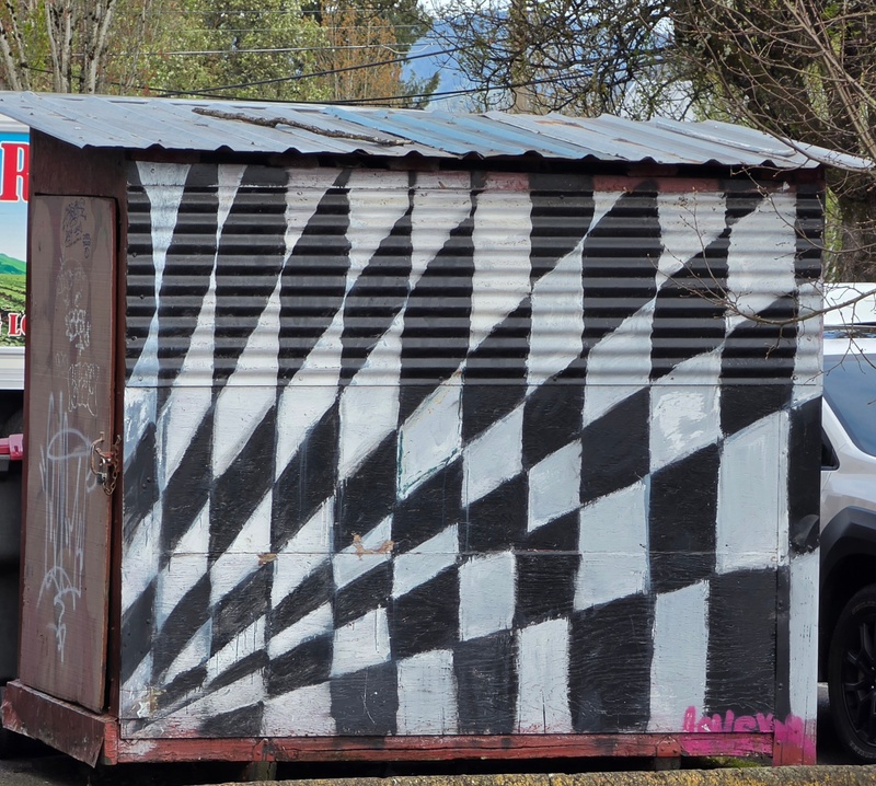 mural in McMinnville by artist unknown.