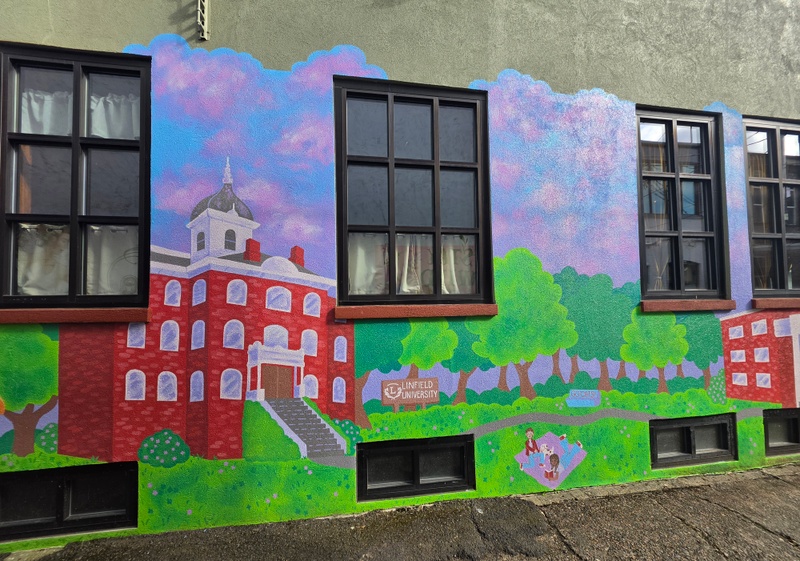 mural in McMinnville by artist unknown.
