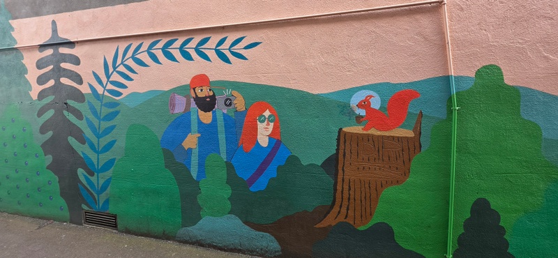 mural in McMinnville by artist unknown.