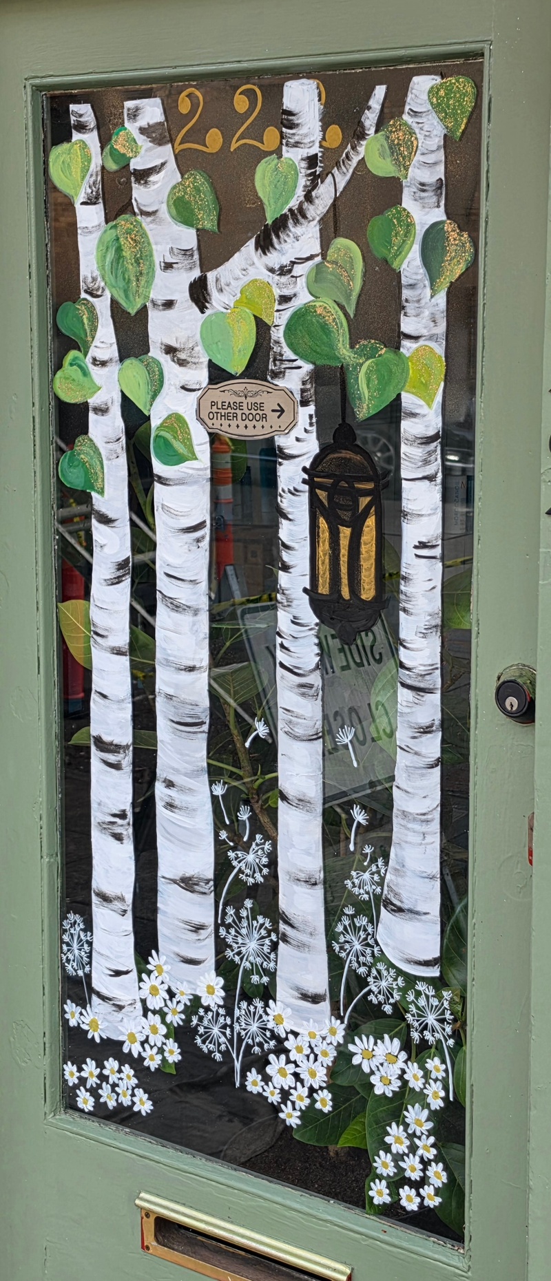 mural in McMinnville by artist unknown.