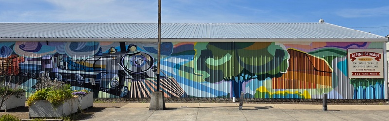 mural in McMinnville by artist unknown.