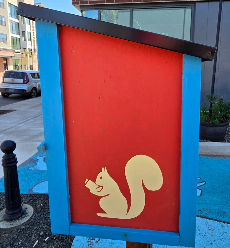 mural in Monmouth by artist unknown.