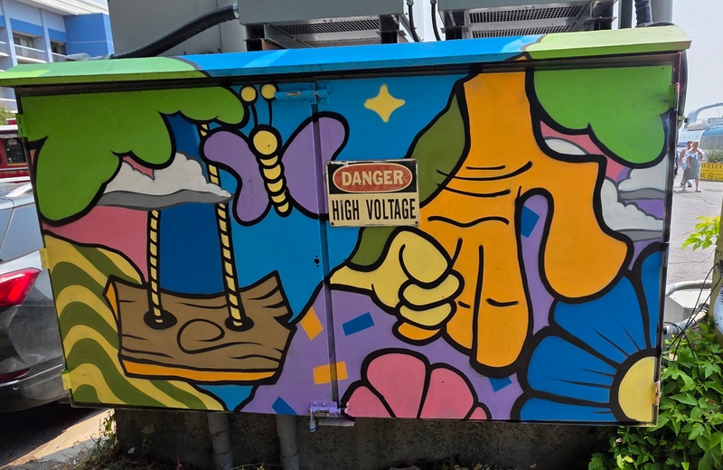 mural in Kingston by artist unknown.