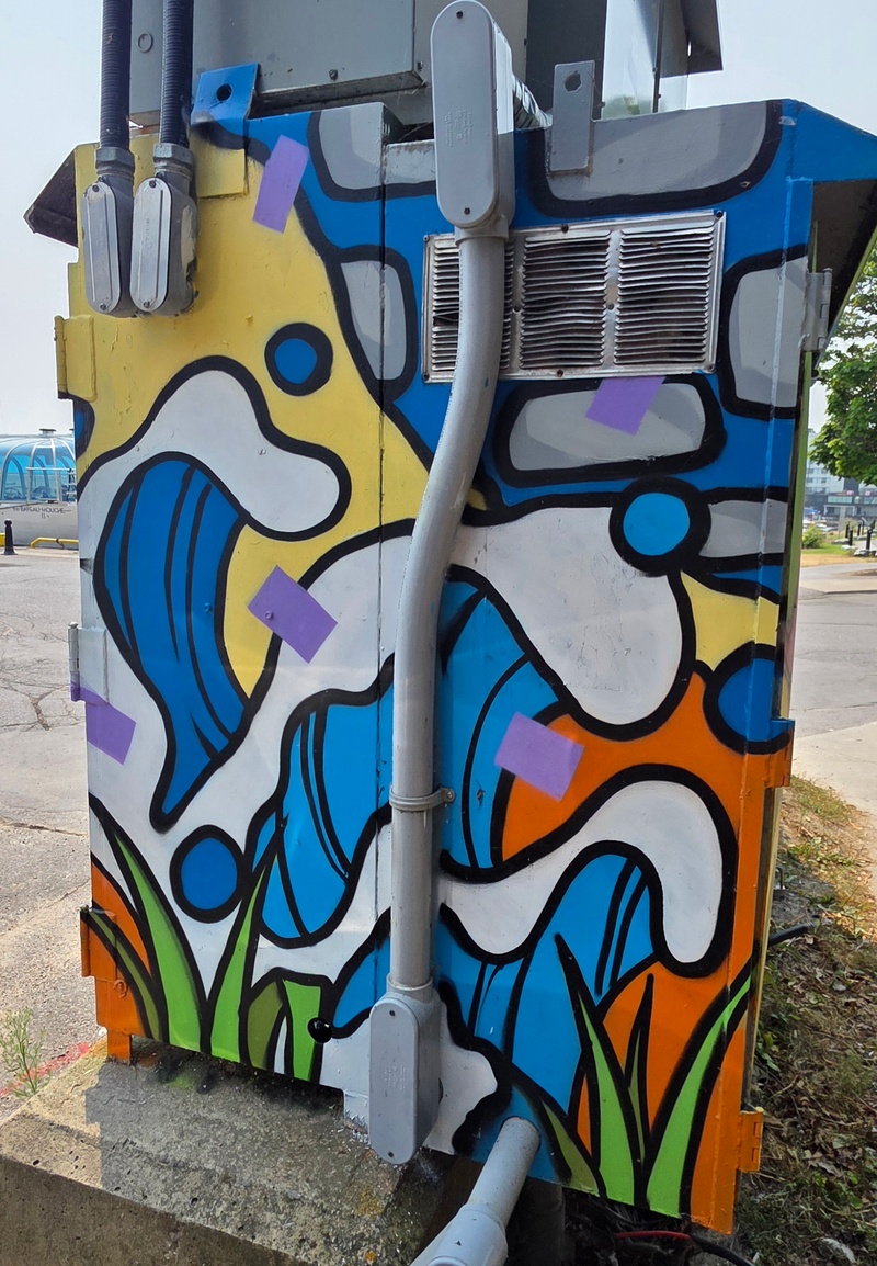 mural in Kingston by artist unknown.