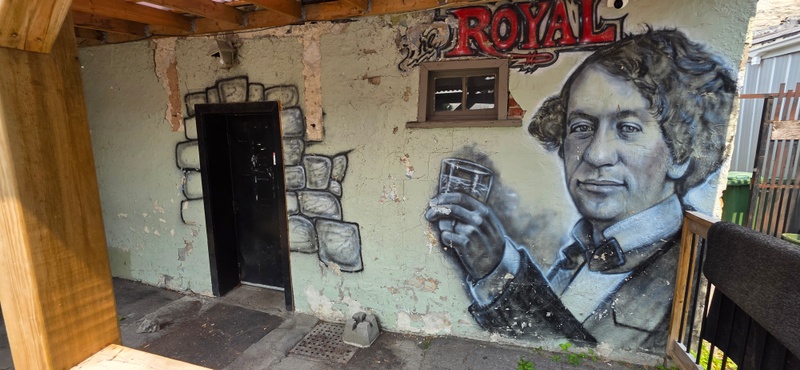 mural in Kingston by artist unknown.
