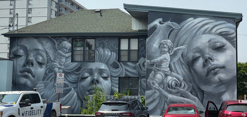 mural in Kingston by artist unknown.