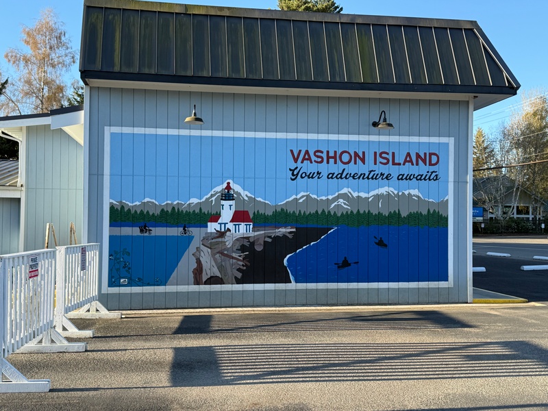 mural in Vashon by artist unknown.